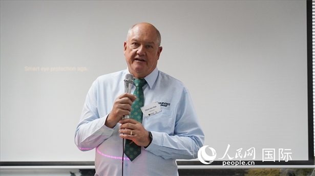 碩豐集團市場總監(jiān)迪恩·范·維克發(fā)言。人民網(wǎng) 張茜攝