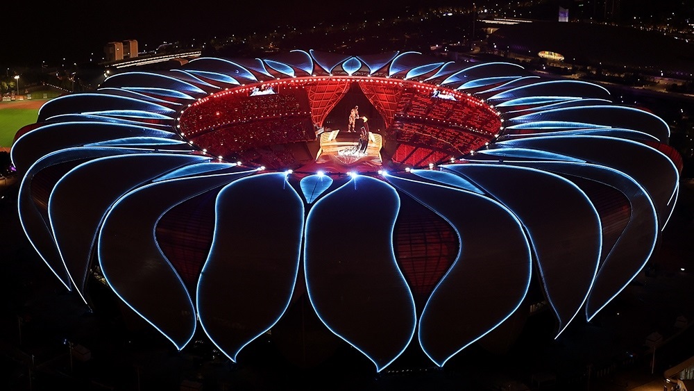 2023年9月23日，第19屆亞洲運動會開幕式上，最后一棒火炬手汪順和“數(shù)字火炬手”在開幕式上點燃主火炬。