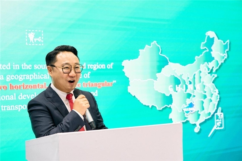 “中國館”貴州旅游推介會(huì)現(xiàn)場(chǎng)介紹。楊浩鵬