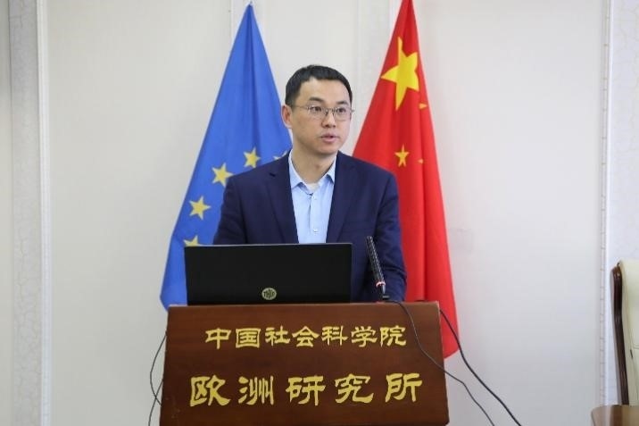 社會(huì)科學(xué)文獻(xiàn)出版社副總編輯童根興作開(kāi)幕式致辭。吳迪攝