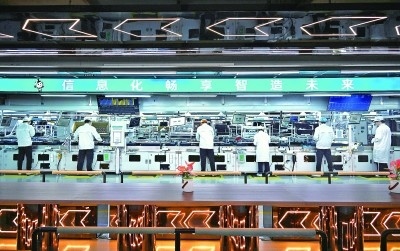 山東青島一家企業(yè)的生產(chǎn)車間。新華社發(fā)