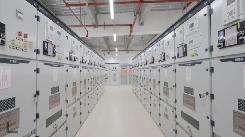 300兆瓦壓氣儲(chǔ)能示范工程高壓配電室。受訪者供圖