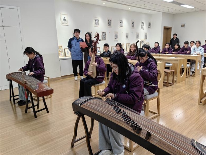 匡園學(xué)生民樂(lè)合奏。