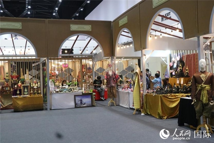 會(huì)議中心內(nèi)部展區(qū)。朱瀟逸攝