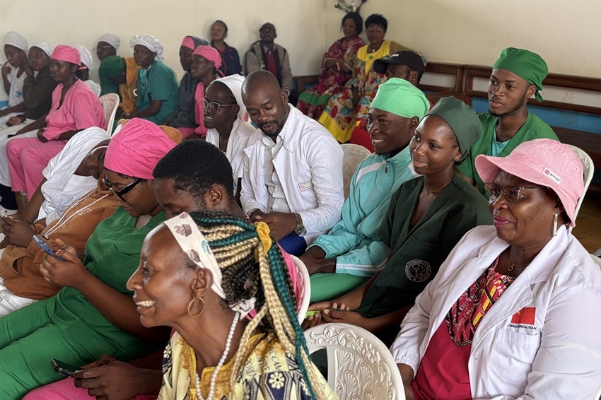 【2】圖為活動現(xiàn)場。中國（山西）第24批援喀麥隆姆巴爾馬尤醫(yī)療隊(duì) 供圖