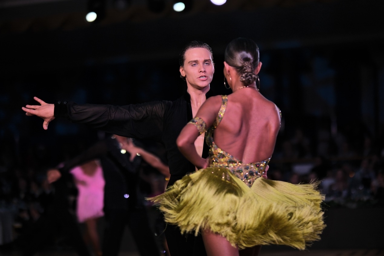 第七屆“克里姆林宮杯”國(guó)標(biāo)舞錦標(biāo)賽現(xiàn)場(chǎng)。于子恒攝