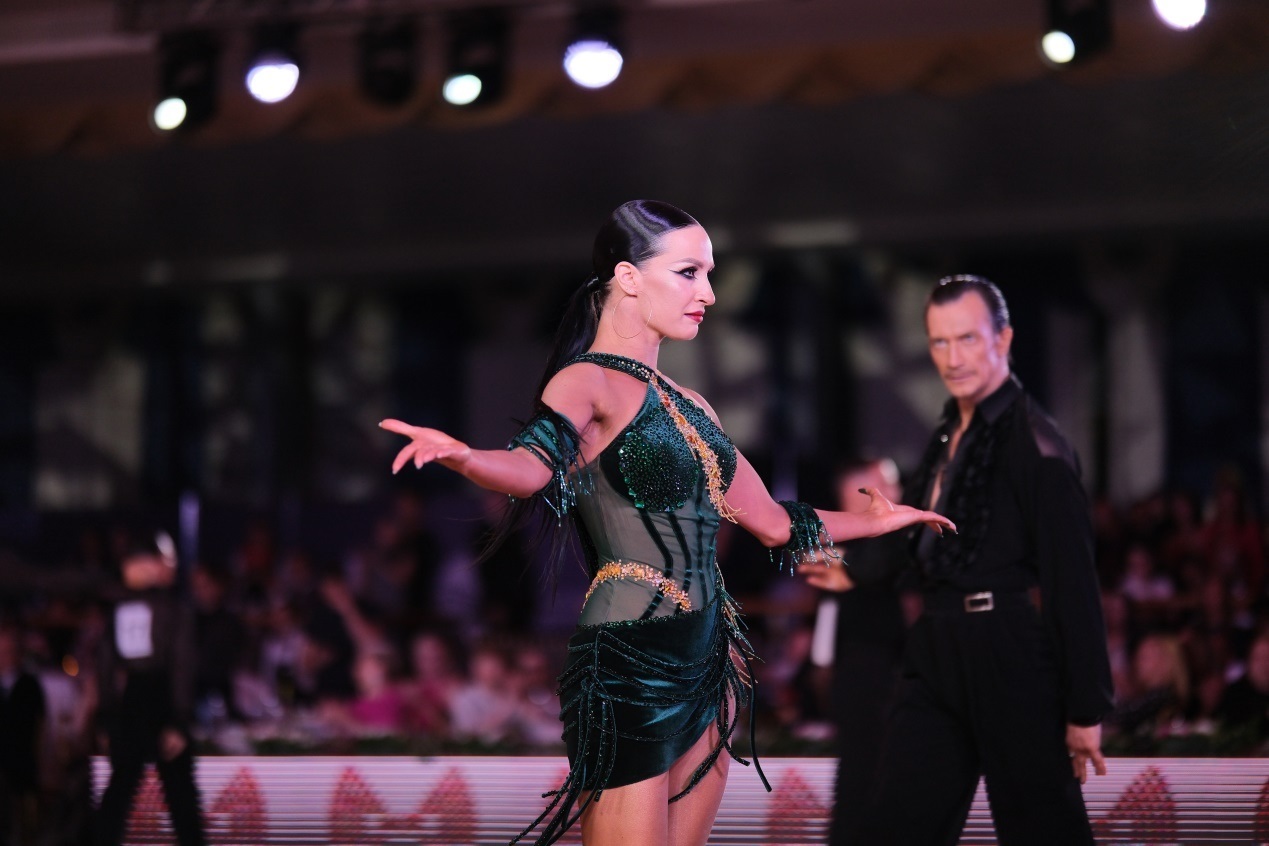 第七屆“克里姆林宮杯”國(guó)標(biāo)舞錦標(biāo)賽現(xiàn)場(chǎng)。于子恒攝