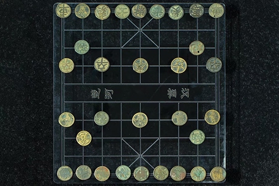 宋代中國(guó)銅象棋子。主辦方供圖