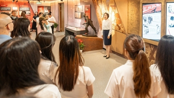 思政課現(xiàn)場。東華大學(xué)供圖